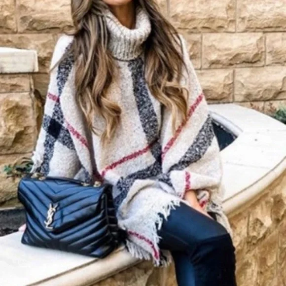 Plaid Turtleneck Knitted Poncho - Picture 3 of 3